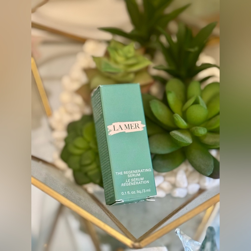 La Mer The Regenerating Serum NIB